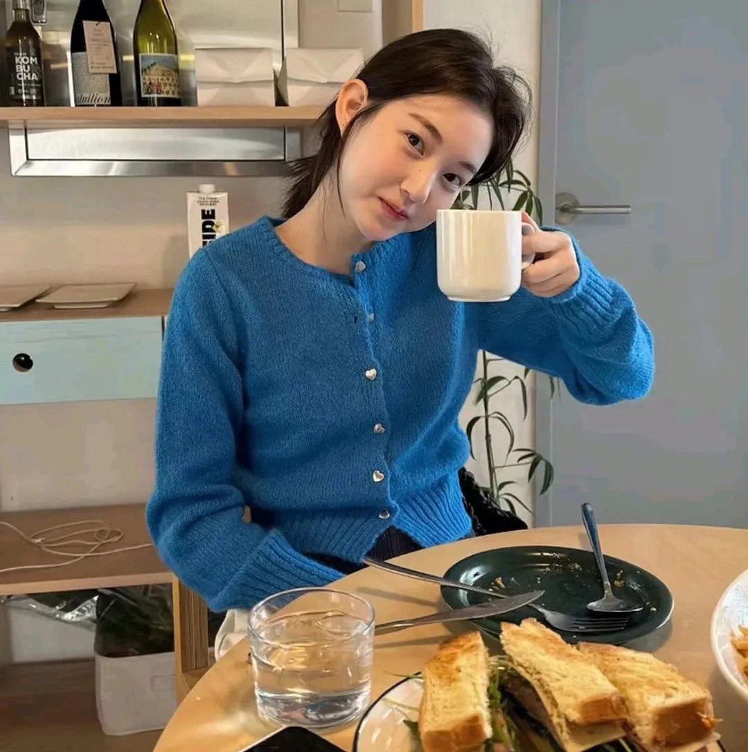 肮脏的黑袋子